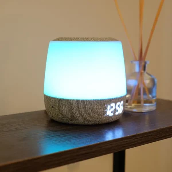 Night Light Sound Generator Sleep Machine With Wifi 4K UHD Camera