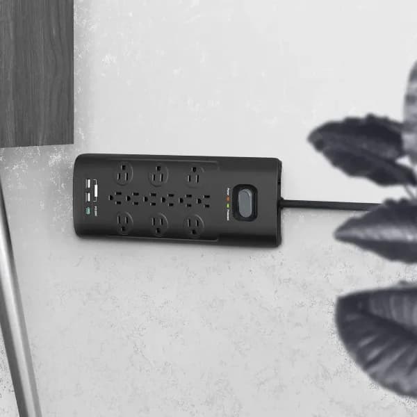 Surge Protector Power Strip USB Outlet With 4K UHD Wifi Camera